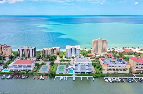 9790 Gulf Shore DR #505, Naples, FL 34108