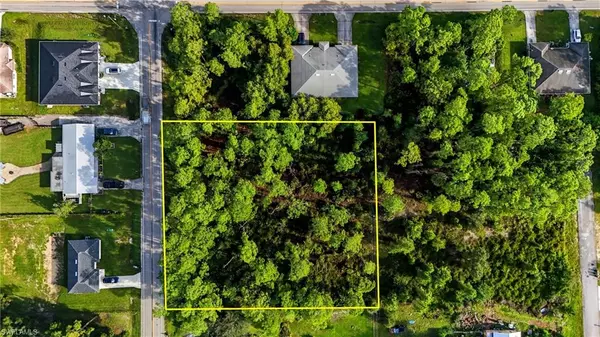 Lehigh Acres, FL 33972,1122 Richmond AVE N