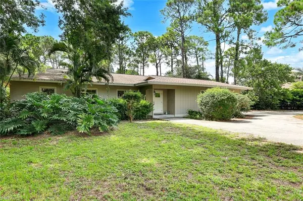 Naples, FL 34108,131 Cajeput DR