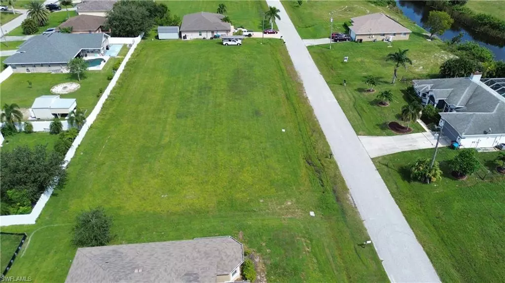 2237 NW 4th ST, Cape Coral, FL 33993