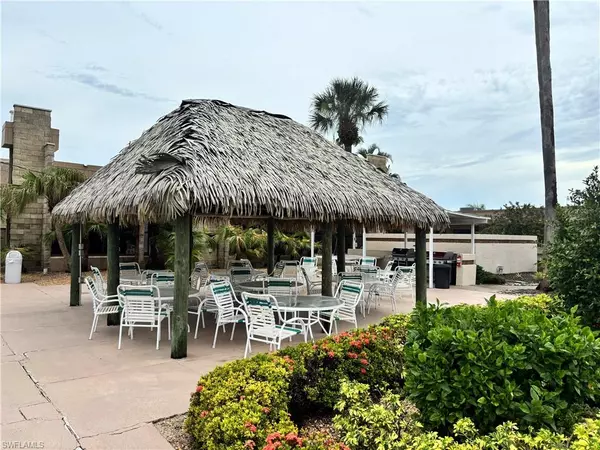 Fort Myers, FL 33907,1624 Pine Valley DR #115