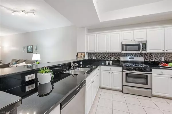 Naples, FL 34119,1886 Tarpon Bay DR S #104