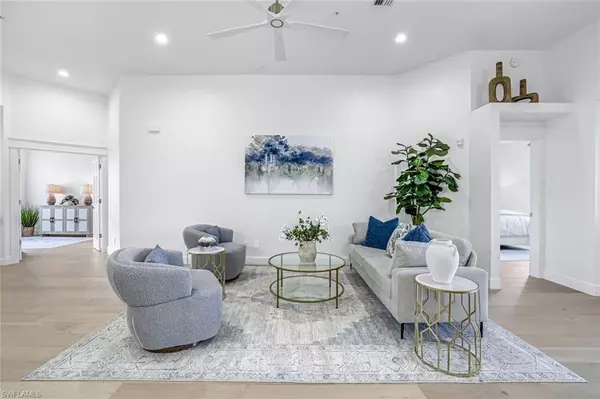 Naples, FL 34119,630 Lalique CIR #506