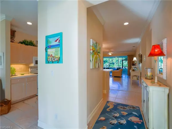 Naples, FL 34110,1015 Tarpon Cove DR #1403