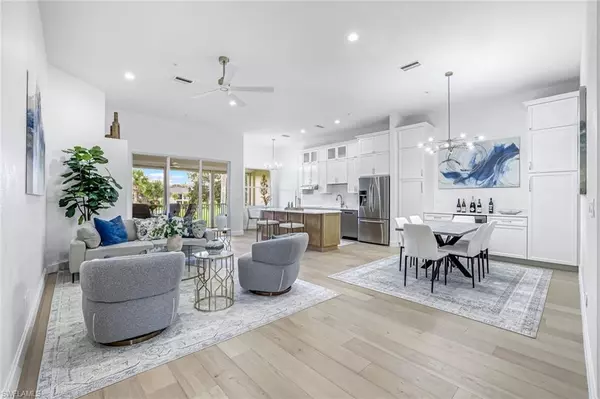 Naples, FL 34119,630 Lalique CIR #506