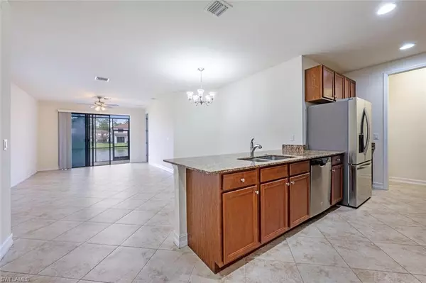 Naples, FL 34120,7770 BRISTOL CIR
