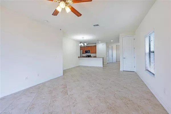 Naples, FL 34120,7770 BRISTOL CIR
