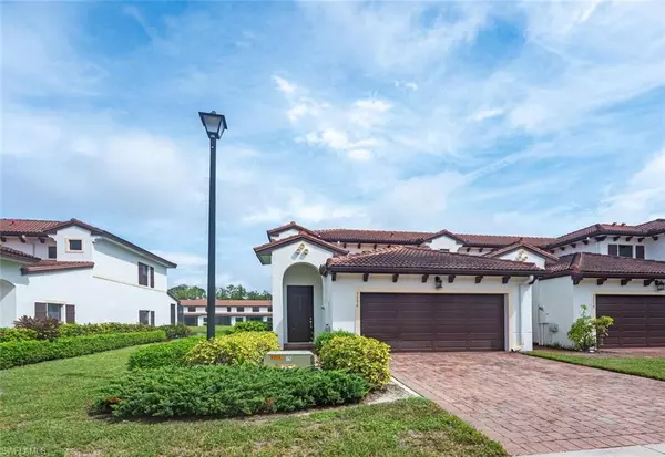 7770 BRISTOL CIR, Naples, FL 34120