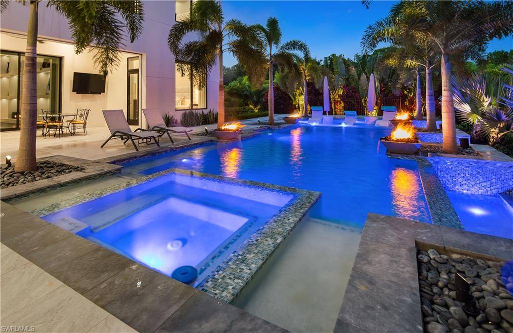 882 CASSENA RD, Naples, FL 34108