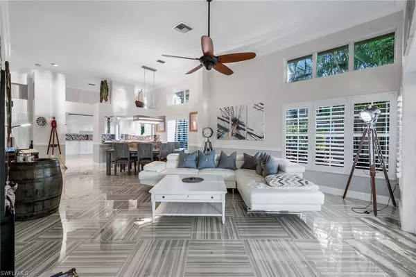 10366 Quail Crown DR, Naples, FL 34119