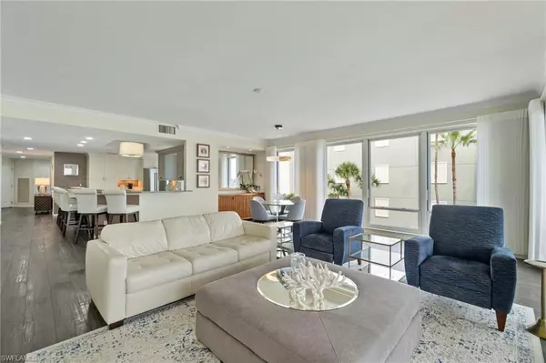 Naples, FL 34108,9790 Gulf Shore DR #204