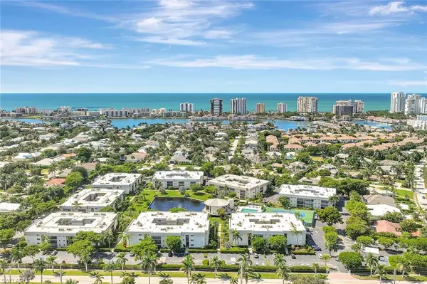 788 Park Shore DR #E39, Naples, FL 34103