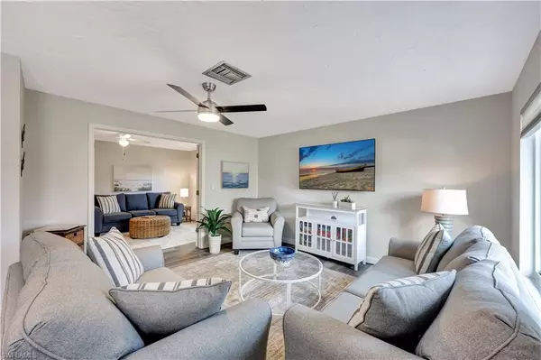 Naples, FL 34108,532 99th AVE N