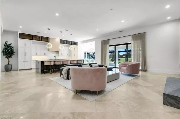 Naples, FL 34119,13087 Pond Apple DR E