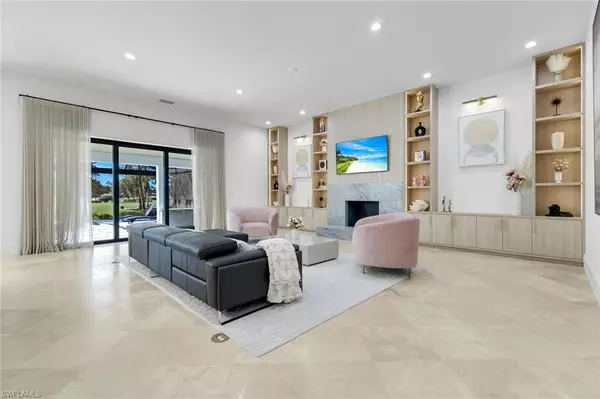 Naples, FL 34119,13087 Pond Apple DR E