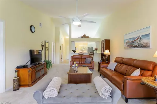 Naples, FL 34104,337 Robin Hood CIR #204