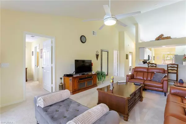 Naples, FL 34104,337 Robin Hood CIR #204