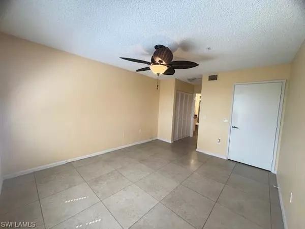 Naples, FL 34104,1150 Wildwood Lakes BLVD #306