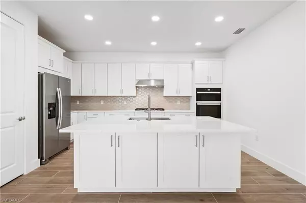 Naples, FL 34114,8925 Oceana WAY