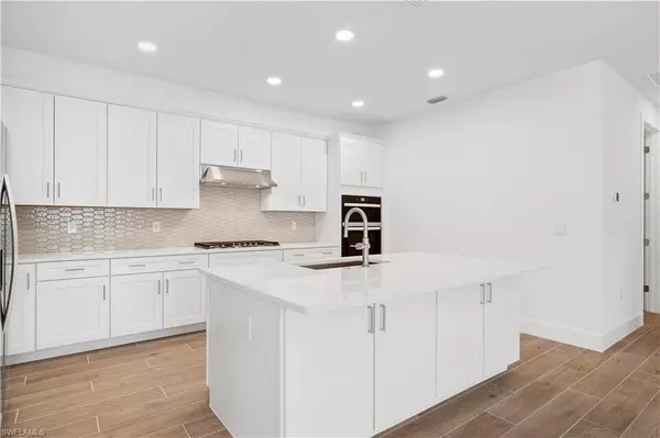 Naples, FL 34114,8925 Oceana WAY