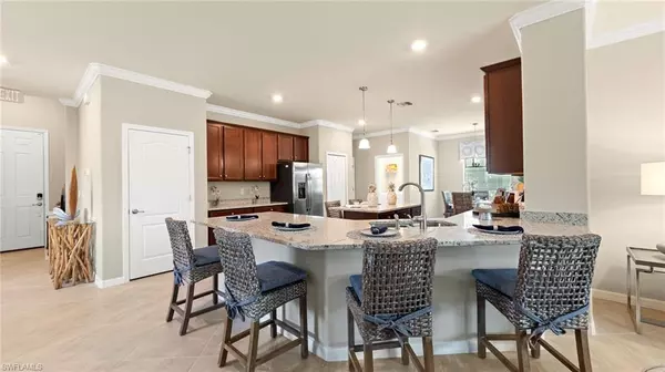 Alva, FL 33920,17311 Rocking Chair CT