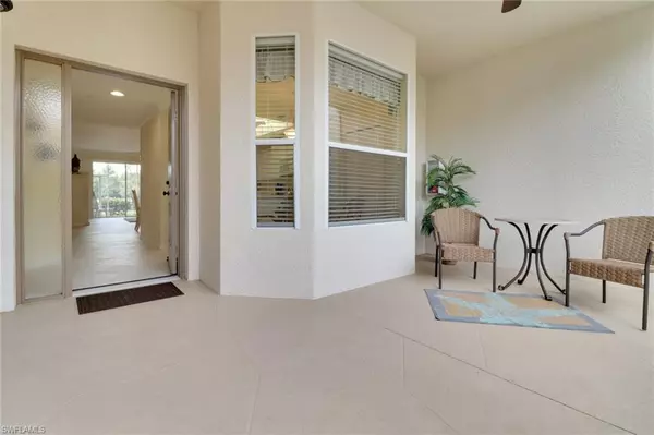 Naples, FL 34112,3840 Sawgrass WAY #2811