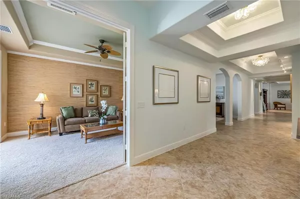 Naples, FL 34119,545 Avellino Isles CIR #202