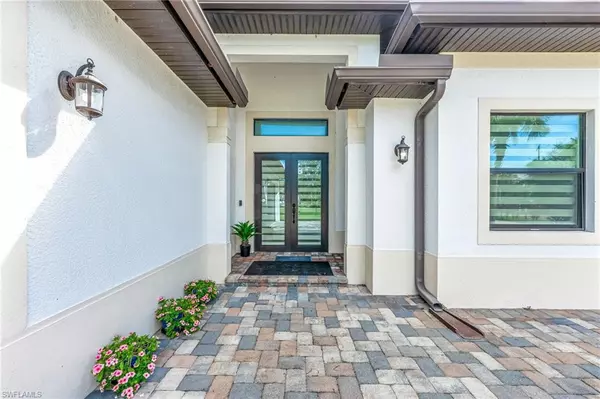 Naples, FL 34120,110 6th ST NE