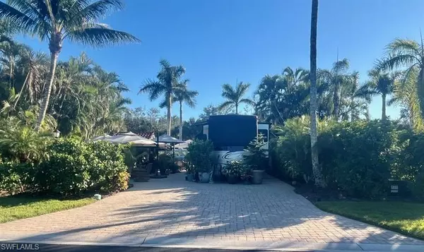 4432 Southern Breeze DR, Naples, FL 34114