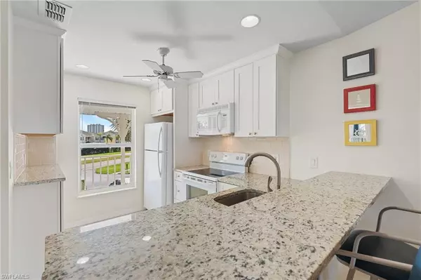 Naples, FL 34114,1335 Mainsail DR #1315