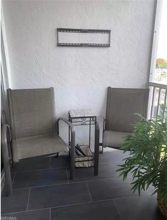 Naples, FL 34108,3 Bluebill AVE #211