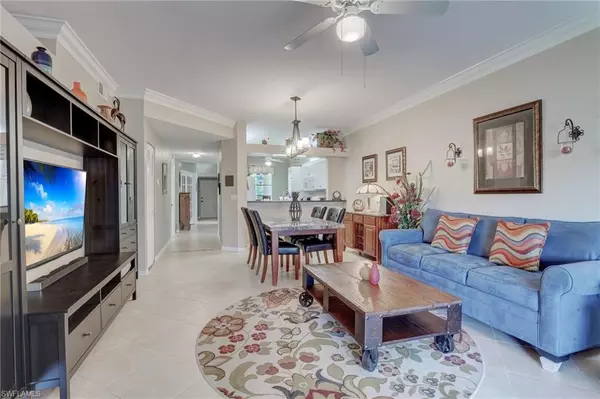 Naples, FL 34104,280 Robin Hood CIR #102