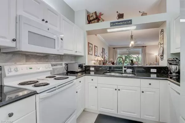 Naples, FL 34104,280 Robin Hood CIR #102