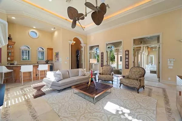 Naples, FL 34102,550 21st AVE S