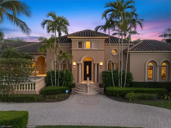 550 21st AVE S, Naples, FL 34102