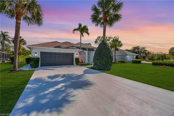 520 Raven WAY, Naples, FL 34110