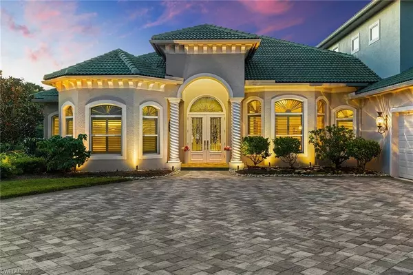 7627 Palmer CT, Naples, FL 34113