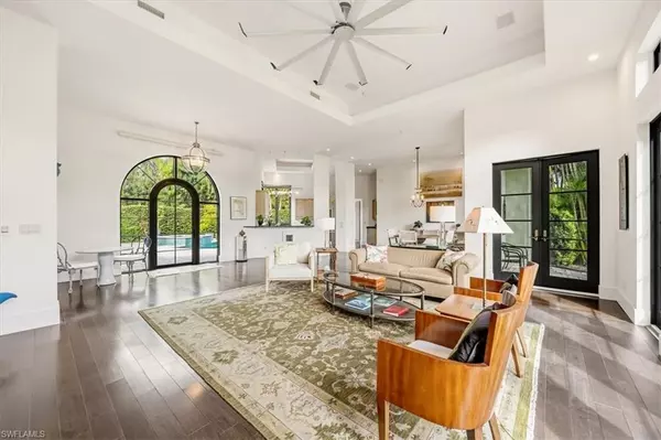 Naples, FL 34105,1150 Bald Eagle DR #67