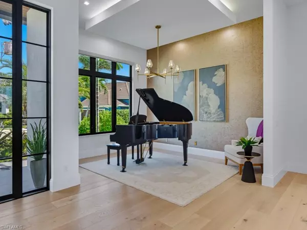 Marco Island, FL 34145,228 Capistrano CT