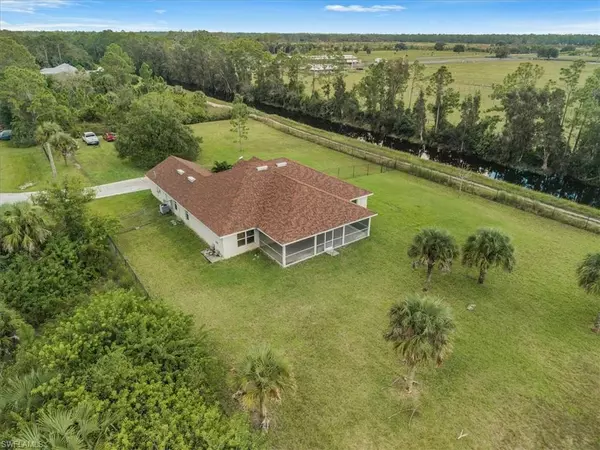 Lehigh Acres, FL 33972,533 Willowbrook DR