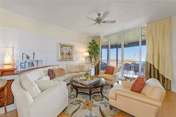 Naples, FL 34108,8787 Bay Colony DR #1805