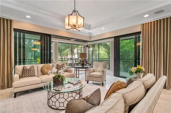 2550 Marquesa Royale LN #8-101, Naples, FL 34109