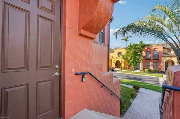 Naples, FL 34113,9108 Capistrano ST S #7401