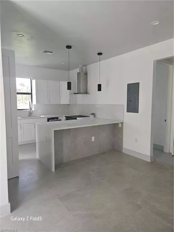 Naples, FL 34120,2586 Randall BLVD