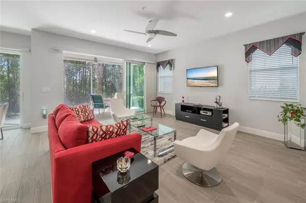 Naples, FL 34112,6953 Avalon CIR #1804