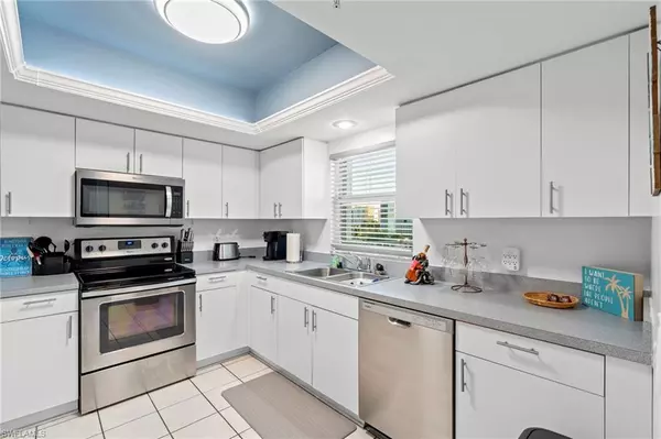 Fort Myers Beach, FL 33931,4331 Bay Beach LN #353