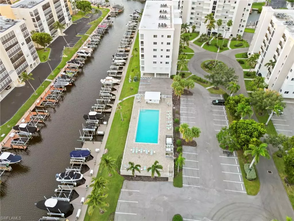 Fort Myers Beach, FL 33931,4331 Bay Beach LN #353