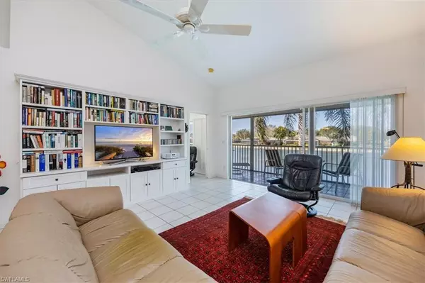 Naples, FL 34104,1090 Partridge CIR #201