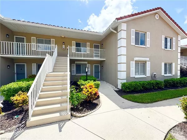 5851 Cobblestone LN #H204, Naples, FL 34112