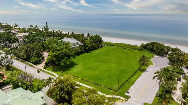Naples, FL 34102,275 Gulf Shore BLVD N